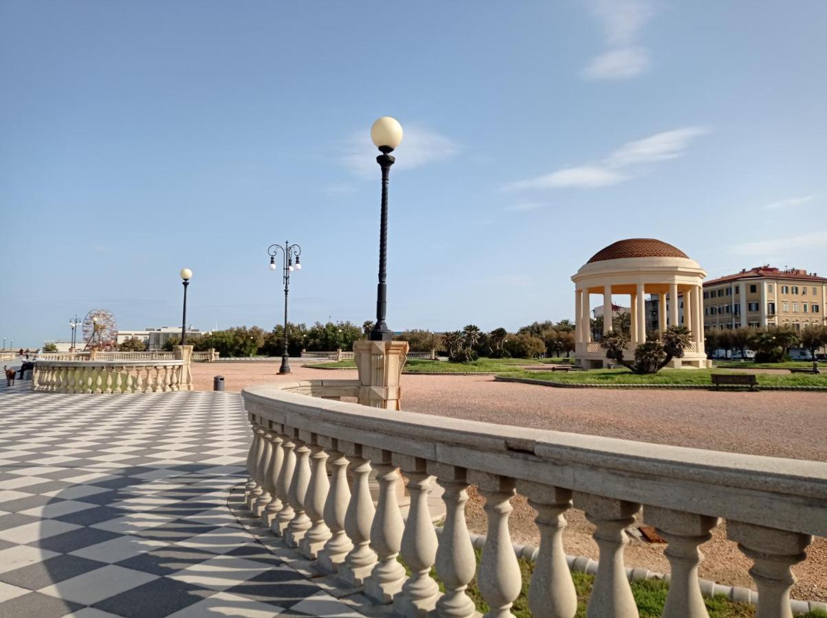 Appartamento Con Incantevole Vista Mare Livorno Exterior foto