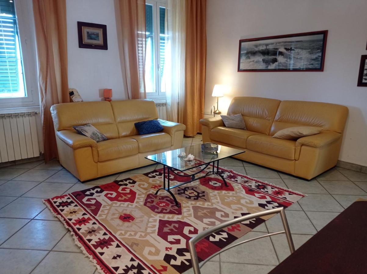 Appartamento Con Incantevole Vista Mare Livorno Exterior foto