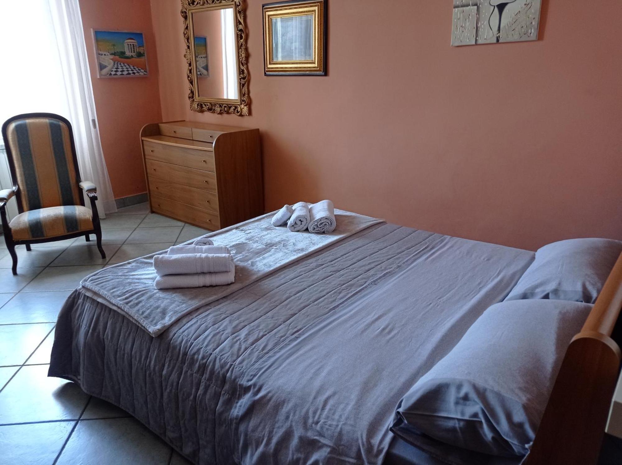 Appartamento Con Incantevole Vista Mare Livorno Habitación foto
